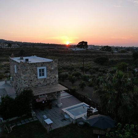 Traditional Kos Villa With Swimming Pool, Lawn Yard And Bbq Bagian luar foto