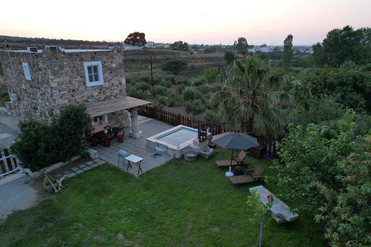 Traditional Kos Villa With Swimming Pool, Lawn Yard And Bbq Bagian luar foto