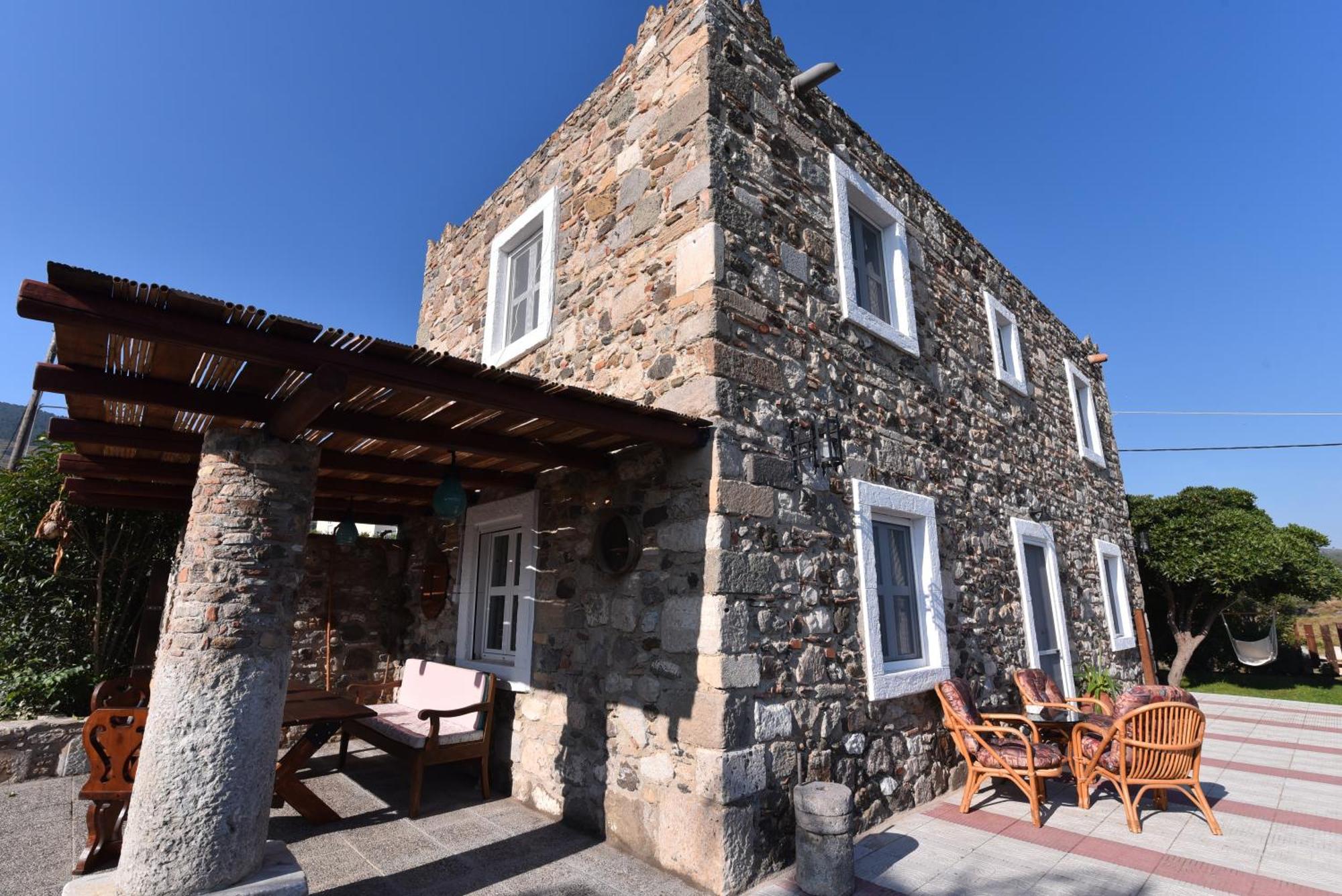 Traditional Kos Villa With Swimming Pool, Lawn Yard And Bbq Bagian luar foto