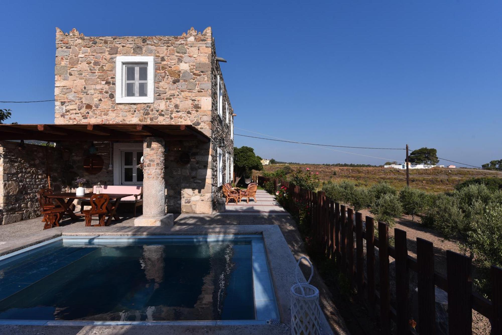 Traditional Kos Villa With Swimming Pool, Lawn Yard And Bbq Bagian luar foto