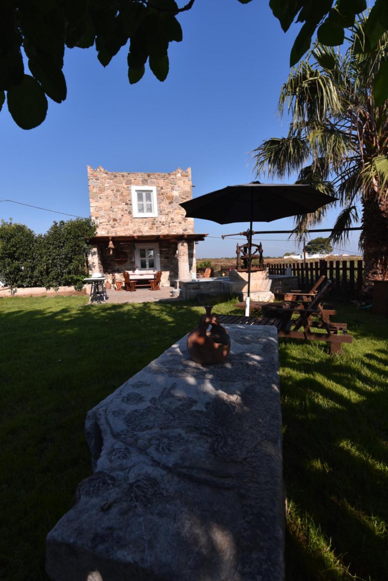 Traditional Kos Villa With Swimming Pool, Lawn Yard And Bbq Bagian luar foto